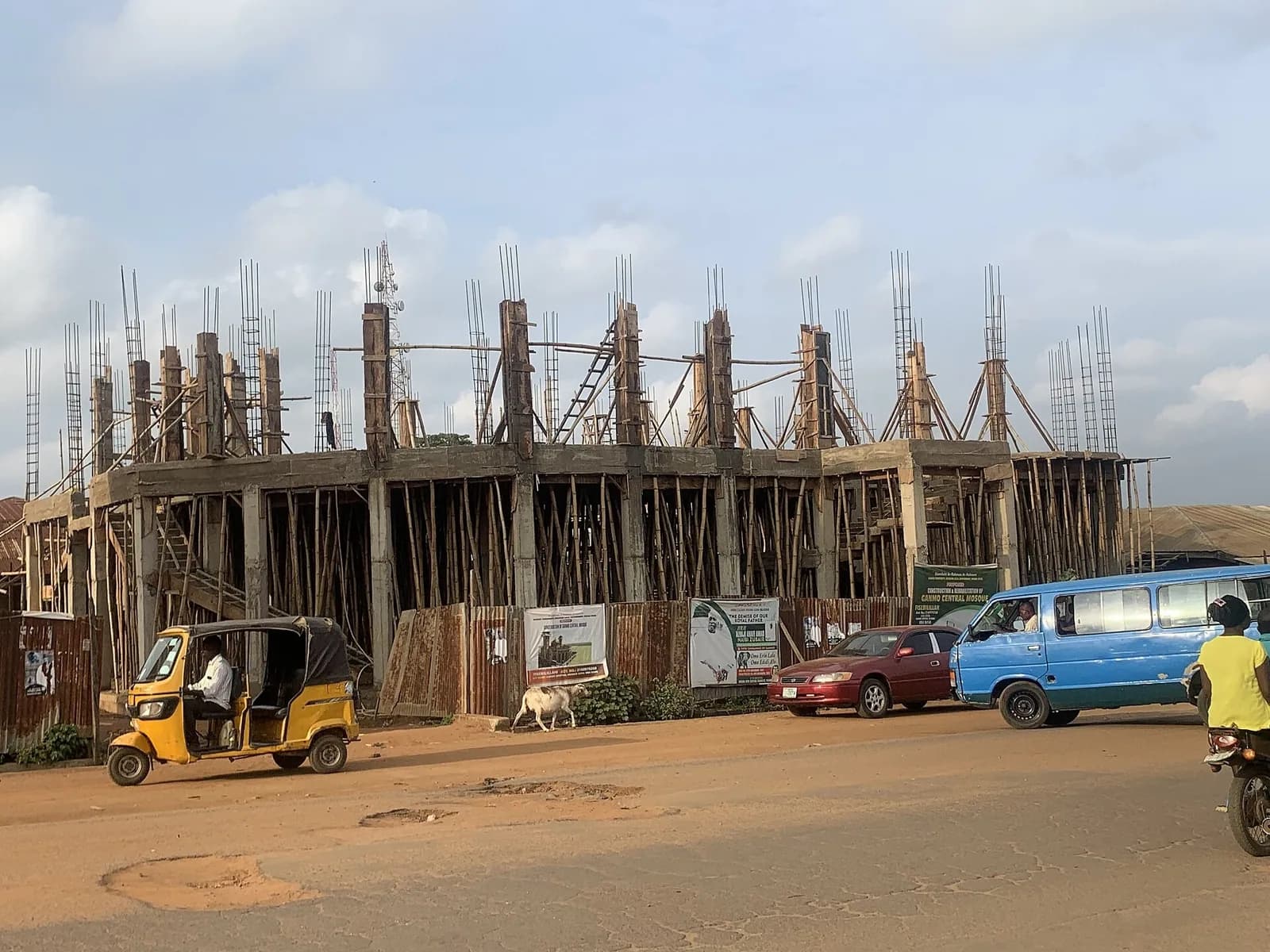 Sample photo, beams work in Nigeria: Construction 01