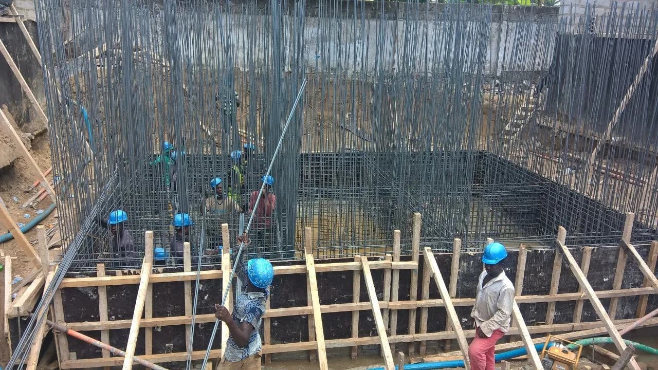 Sample photo, beams work in Nigeria: Construction workers in Lagos,Nigeria 03
